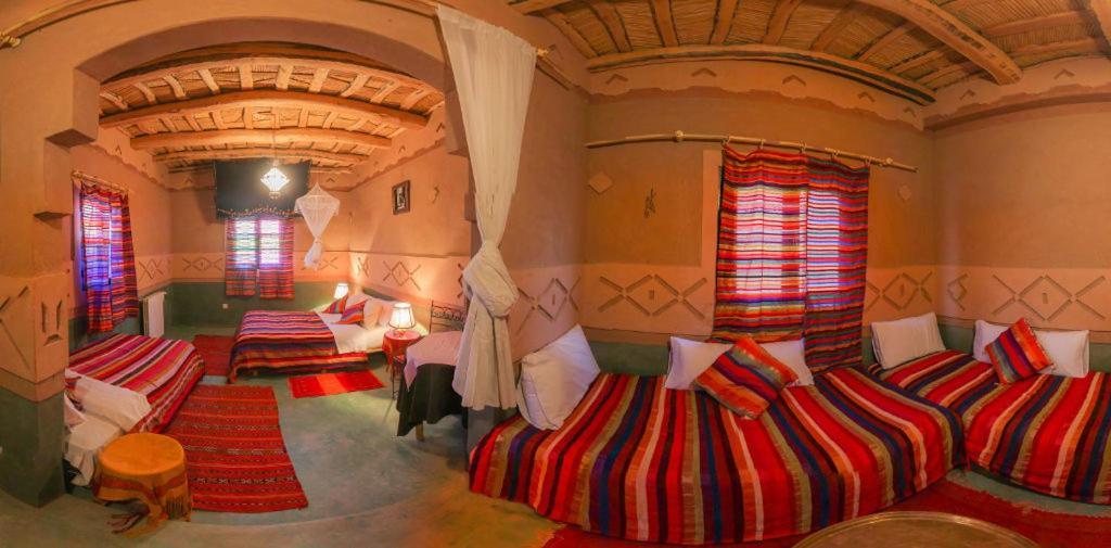 Riad Des Vieilles Charrues Boumalne Exterior foto